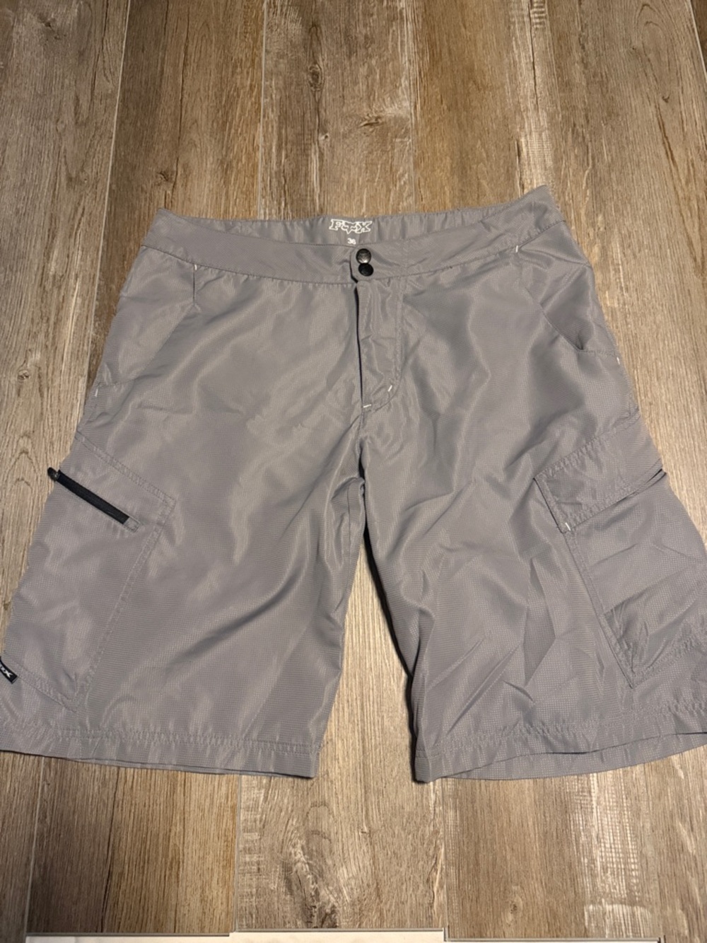 Fox Men's Light Gray Cargo Shorts
